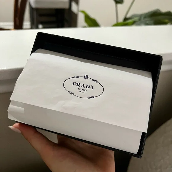 Prada Crystal wrist pouch - Picture 6 of 6